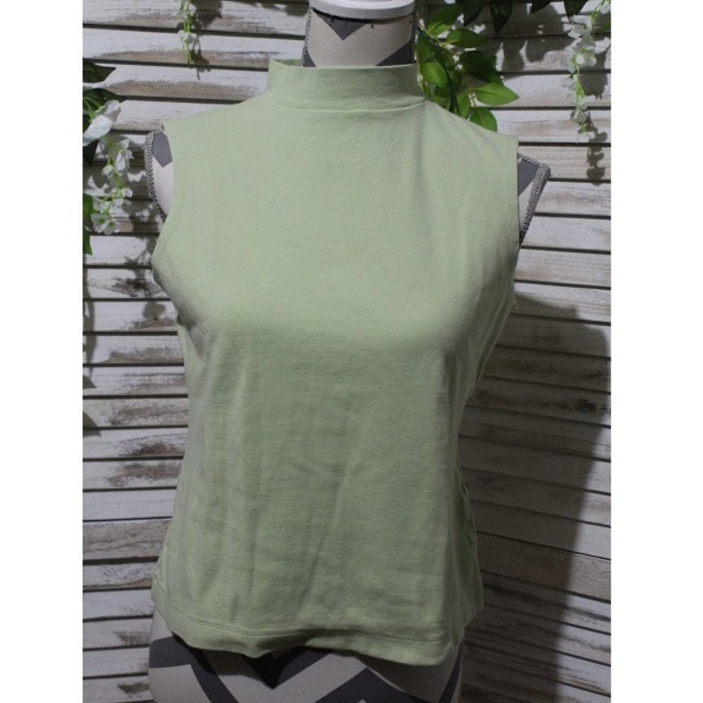 Patagonia lime green top (829) 🧘🐞🪺